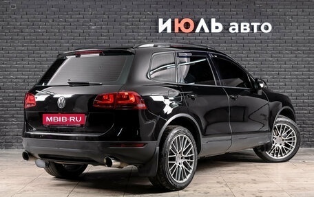 Volkswagen Touareg III, 2013 год, 2 100 000 рублей, 3 фотография