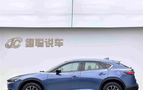 Mazda CX-4, 2022 год, 1 800 000 рублей, 3 фотография