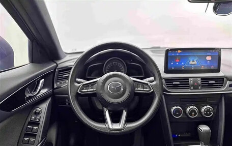 Mazda CX-4, 2022 год, 1 800 000 рублей, 8 фотография