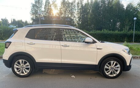 Volkswagen T-Cross I, 2022 год, 2 300 000 рублей, 5 фотография