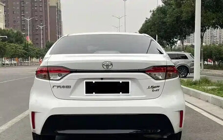 Toyota Corolla, 2022 год, 1 300 025 рублей, 9 фотография