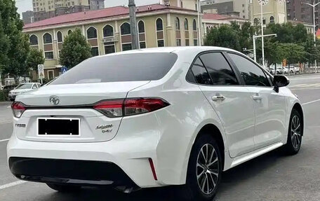 Toyota Corolla, 2022 год, 1 300 025 рублей, 8 фотография