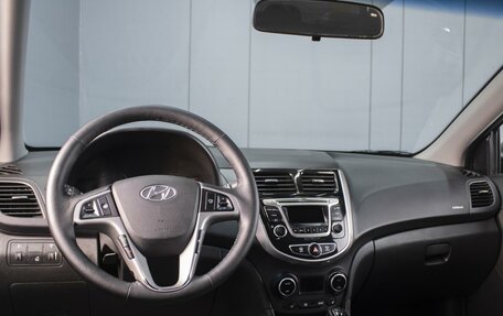 Hyundai Solaris II рестайлинг, 2014 год, 820 000 рублей, 5 фотография