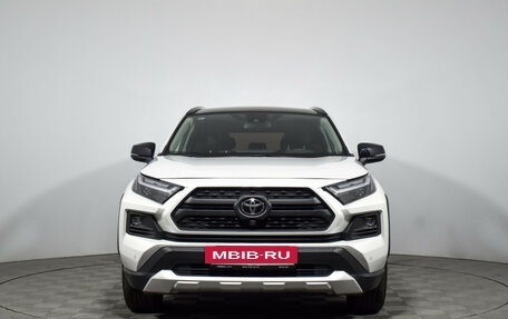 Toyota RAV4, 2024 год, 3 790 000 рублей, 2 фотография
