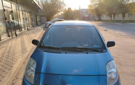 Toyota Yaris III рестайлинг, 2007 год, 530 000 рублей, 4 фотография