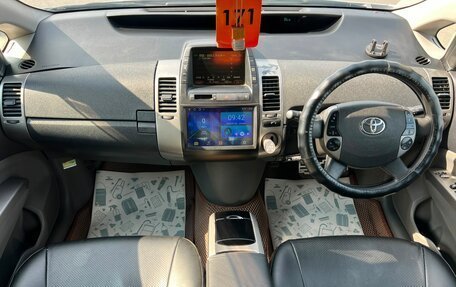 Toyota Prius, 2008 год, 879 000 рублей, 16 фотография