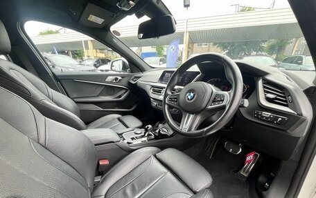 BMW 1 серия, 2021 год, 1 450 300 рублей, 9 фотография
