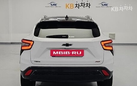 Chevrolet Trax, 2023 год, 1 430 000 рублей, 4 фотография