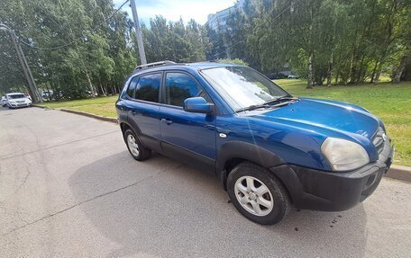Hyundai Tucson III, 2005 год, 560 000 рублей, 2 фотография