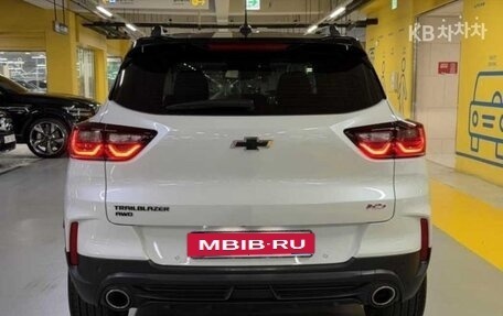 Chevrolet TrailBlazer, 2023 год, 1 830 000 рублей, 2 фотография