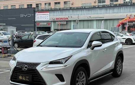 Lexus NX I, 2020 год, 2 210 000 рублей, 3 фотография