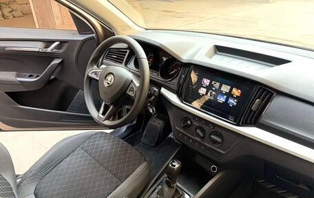 Skoda Kamiq I, 2022 год, 1 630 000 рублей, 4 фотография