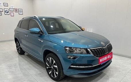 Skoda Karoq I, 2022 год, 1 990 000 рублей, 3 фотография