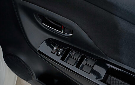 Toyota Vitz, 2019 год, 1 050 000 рублей, 17 фотография