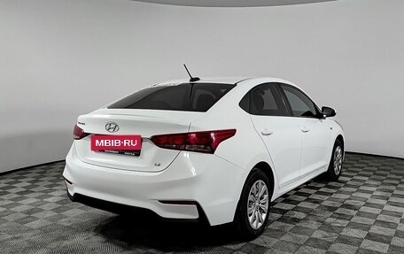 Hyundai Solaris II рестайлинг, 2017 год, 1 160 000 рублей, 1 фотография