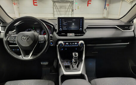 Toyota RAV4, 2020 год, 2 730 000 рублей, 14 фотография