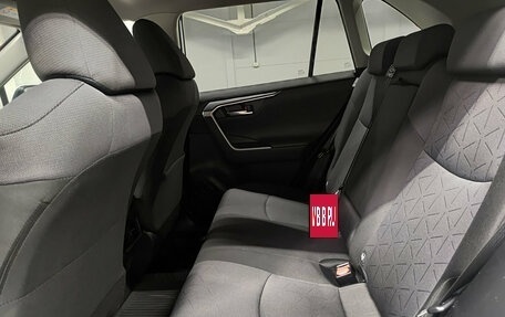 Toyota RAV4, 2020 год, 2 730 000 рублей, 12 фотография