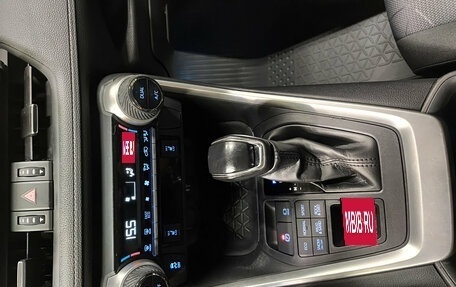 Toyota RAV4, 2020 год, 2 730 000 рублей, 19 фотография