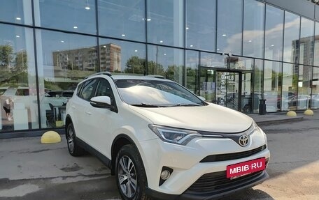 Toyota RAV4, 2015 год, 2 049 900 рублей, 3 фотография