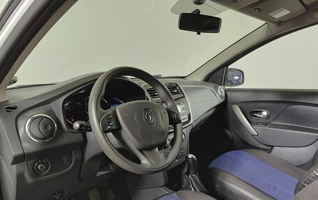 Renault Logan II, 2016 год, 950 000 рублей, 16 фотография