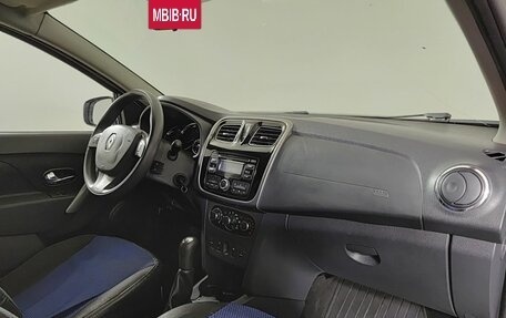 Renault Logan II, 2016 год, 950 000 рублей, 11 фотография