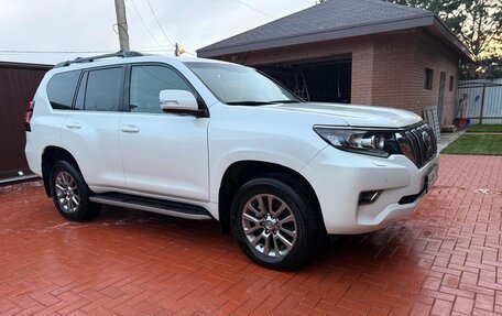 Toyota Land Cruiser Prado 150 рестайлинг 2, 2018 год, 4 250 000 рублей, 5 фотография