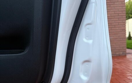 Toyota Land Cruiser Prado 150 рестайлинг 2, 2018 год, 4 250 000 рублей, 13 фотография