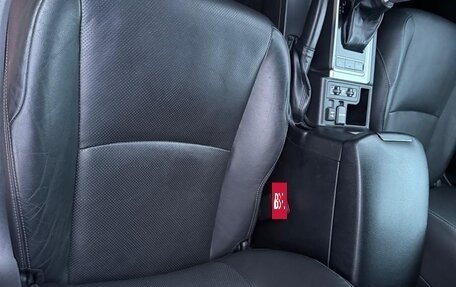 Toyota Land Cruiser Prado 150 рестайлинг 2, 2018 год, 4 250 000 рублей, 10 фотография