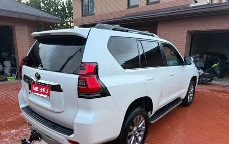 Toyota Land Cruiser Prado 150 рестайлинг 2, 2018 год, 4 250 000 рублей, 3 фотография