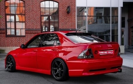 Toyota Altezza, 2004 год, 1 800 000 рублей, 4 фотография