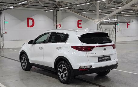 KIA Sportage IV рестайлинг, 2020 год, 2 340 000 рублей, 8 фотография