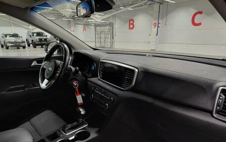 KIA Sportage IV рестайлинг, 2020 год, 2 340 000 рублей, 13 фотография