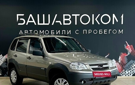 Chevrolet Niva I рестайлинг, 2013 год, 550 000 рублей, 3 фотография