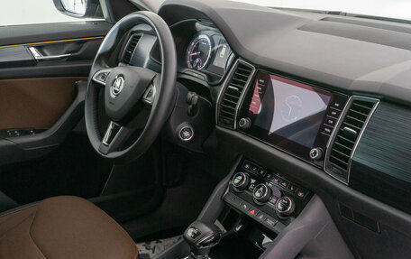Skoda Kodiaq I, 2017 год, 2 430 000 рублей, 28 фотография