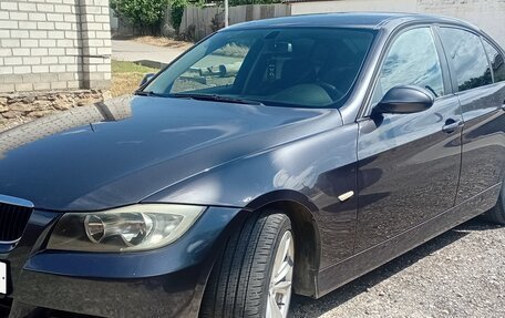 BMW 3 серия, 2008 год, 700 000 рублей, 1 фотография