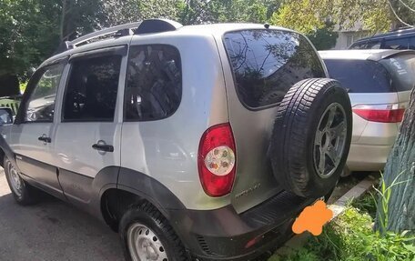 Chevrolet Niva I рестайлинг, 2014 год, 670 000 рублей, 3 фотография