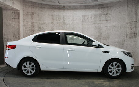 KIA Rio III рестайлинг, 2016 год, 1 085 000 рублей, 4 фотография