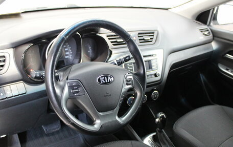 KIA Rio III рестайлинг, 2016 год, 1 085 000 рублей, 10 фотография