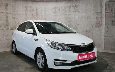 KIA Rio III рестайлинг, 2016 год, 1 085 000 рублей, 3 фотография