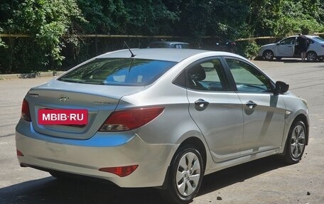 Hyundai Solaris II рестайлинг, 2015 год, 595 000 рублей, 5 фотография