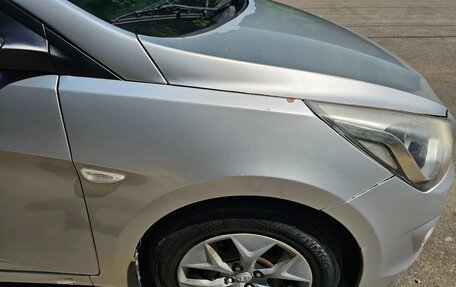 Hyundai Solaris II рестайлинг, 2015 год, 595 000 рублей, 27 фотография
