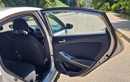 Hyundai Solaris II рестайлинг, 2015 год, 595 000 рублей, 32 фотография