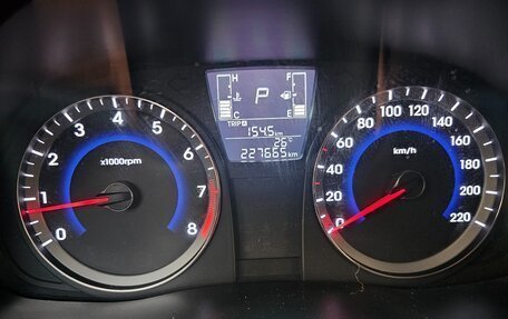 Hyundai Solaris II рестайлинг, 2015 год, 595 000 рублей, 28 фотография