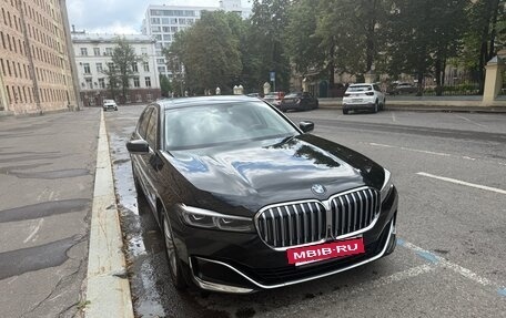 BMW 7 серия, 2020 год, 5 190 000 рублей, 2 фотография