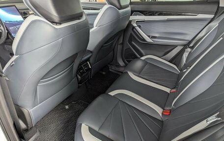 Geely Atlas, 2023 год, 2 680 000 рублей, 17 фотография