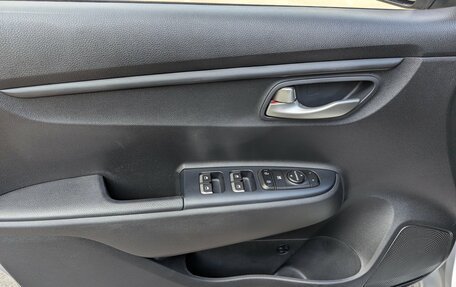 KIA Rio IV, 2017 год, 1 320 000 рублей, 14 фотография