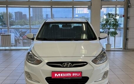 Hyundai Solaris II рестайлинг, 2011 год, 720 000 рублей, 3 фотография
