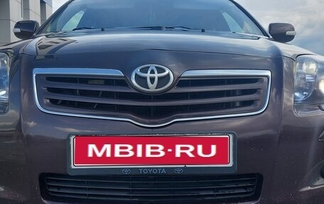 Toyota Avensis III рестайлинг, 2007 год, 820 000 рублей, 1 фотография