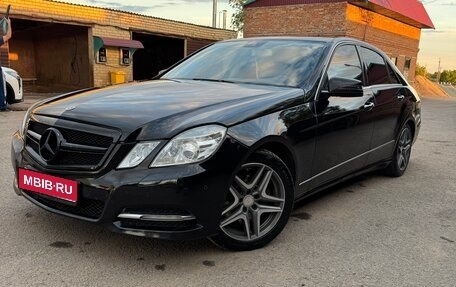 Mercedes-Benz E-Класс, 2012 год, 1 420 000 рублей, 1 фотография