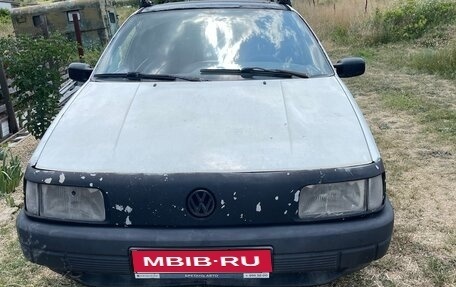 Volkswagen Passat B3, 1993 год, 70 000 рублей, 1 фотография